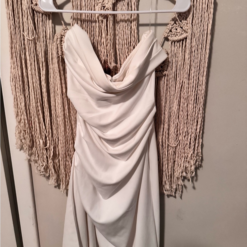 Babyboo ZAFIRA MAXI DRESS - 🤍 in white - Picture 8 of 10